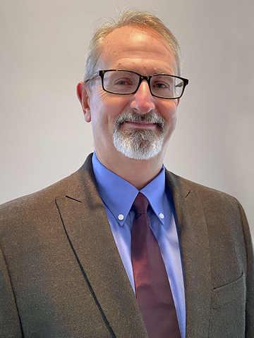 original Robert (Bob) A. Dee, Vice President & Controller (Photo: Business Wire)