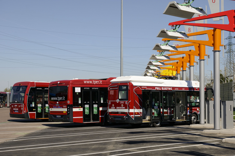original Kempower strengthens its presence in Italy by delivering DC charging solutions to public transportation operator T-PER’s bus depot. Italy’s first electric bus depot equipped with Kempower charging solutions opened its doors in Via Ferrarese, Bologna, on the 25th of March 2024. Photo by Kempower.