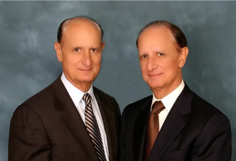 From Left to Right: Dr. Rafael Mendez and Dr. Robert Mendez, organ donation and transplantation pioneers. (Photo: Business Wire)