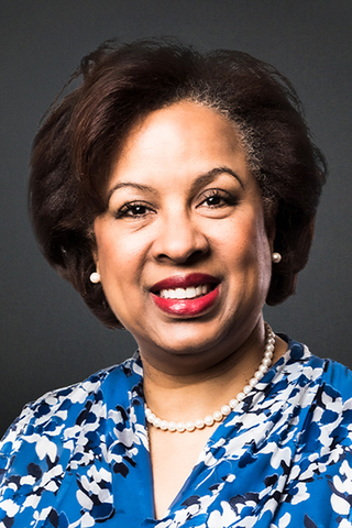 SAIC CEO Toni Townes-Whitley wins WIT's inaugural Lifetime Achievement Award. (Photo: Business Wire)