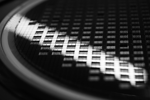 Biolinq sensors on a silicon wafer (Photo: Business Wire)