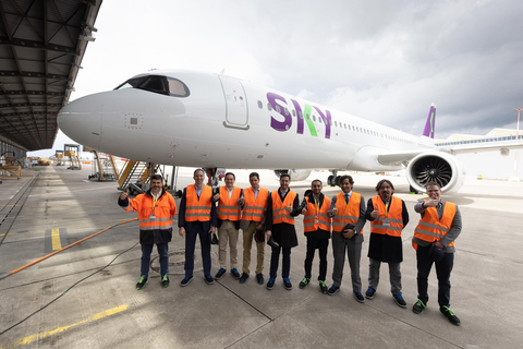 Airbus A321neo Leased by Aviation Capital Group to SKY Airlines. (Photo: Business Wire)