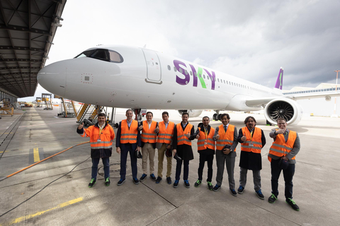 original Airbus A321neo Leased by Aviation Capital Group to SKY Airlines. (Photo: Business Wire)