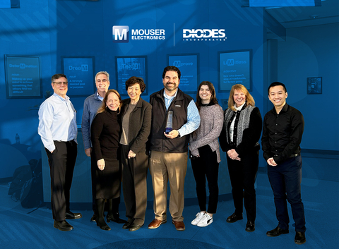 Representatives from Diodes Incorporated present the Mouser team with the 2023 Distributor of the Year Award. (Photo: Business Wire)