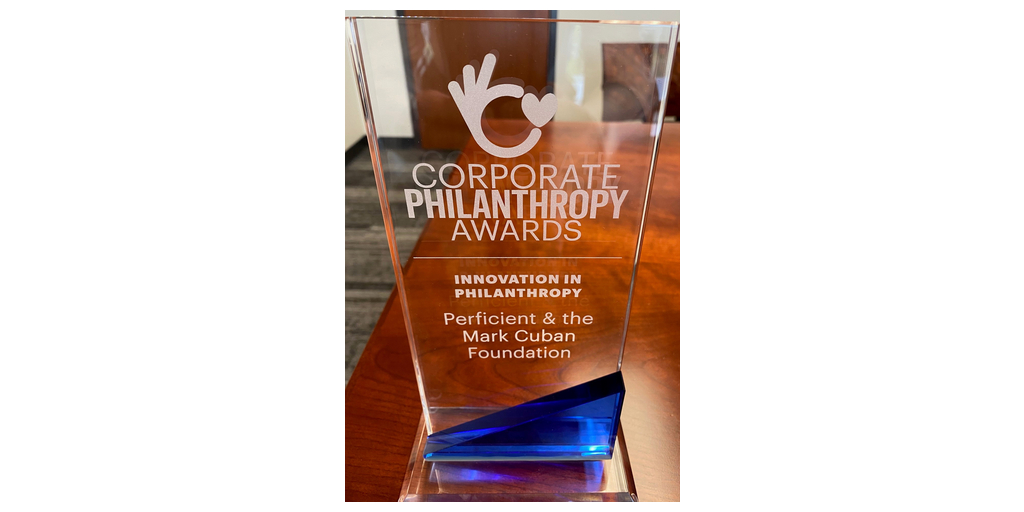 La alianza entre el “bootcamp” de IA de Perficient y la Fundación Mark Cuban gana el Premio a la Innovación en Filantropía