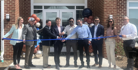 Representatives from Bonaventure, Cafaro Company and Spotsylvania County host a ribbon cutting to celebrate the opening of Attain at Towne Centre - a new, resort-style multifamily community at Spotsylvania Towne Centre. (Photo: Business Wire)