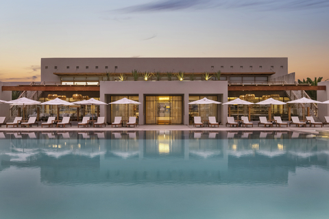 Pool at The Legend Paracas Resort (Photo: Business Wire)