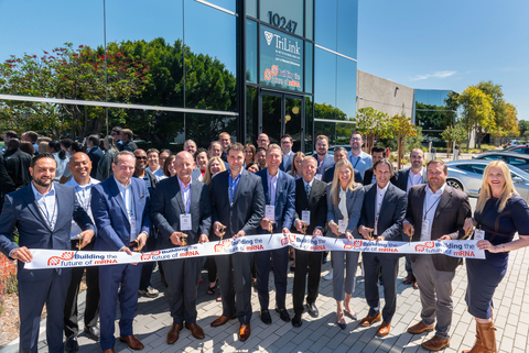 TriLink BioTechnologies® Cuts Ribbon on New San Diego Facility for Late Phase mRNA Drug Substance Production (Photo: TriLink BioTechnologies®)