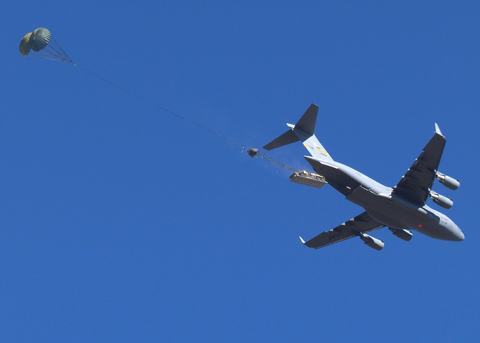 Oshkosh FMTV A2 LVAD Airdrop Tests Successful (Photo: U.S. Army)