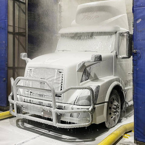 Zep Pro Wash N Wick is a premium-grade solution that introduces a breakthrough in vehicle washing technology, combining unparalleled cleaning with fast sheeting to create an exceptionally quick drying and spot-free shine. (Photo: Business Wire)