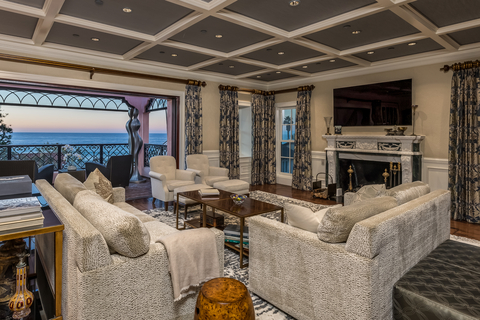 Designed by Louis Gill, 484 Prospect, La Jolla offers whitewater ocean views and sounds of the surf. Photo Credit: Gary Kasl of SandKasl Imaging/Courtesy of Greg Noonan & Associates, Berkshire Hathaway HomeServices California Properties