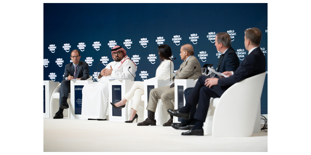 世界経済フォーラム（WEF）特別会合リヤドが閉幕平和と繁栄への明確で不可逆的な道をグローバルな最優先課題とすることを呼びかける