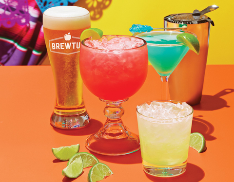 Applebee's <money>$1 m</money>argarita, the DOLLARITA®, and Cerveza & Sips returns this May! (Photo: Business Wire)