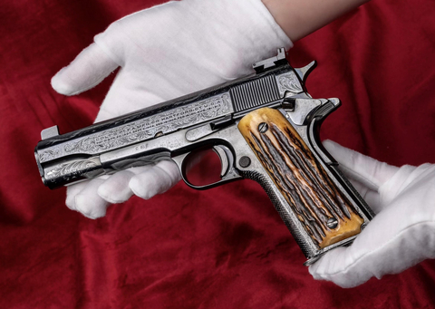 Sweetheart, Capone’s personal pistol. (Photo: Business Wire)