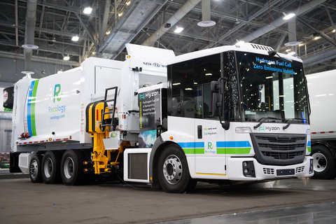 North America's first hydrogen fuel cell electric refuse collection vehicle, only from New Way and Hyzon, is on display at Waste Expo in Las Vegas this week. (Photo: Business Wire)