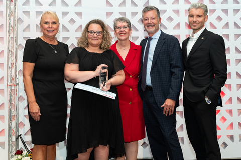 Interim HealthCare's 2024 Nurse of the Year recipient Jennifer Ragsdale (second from left), pictured with Jeanne Byle, Aliza Deray, Paul Mastrapa, and Steven Alessandro. (Photo: Business Wire)