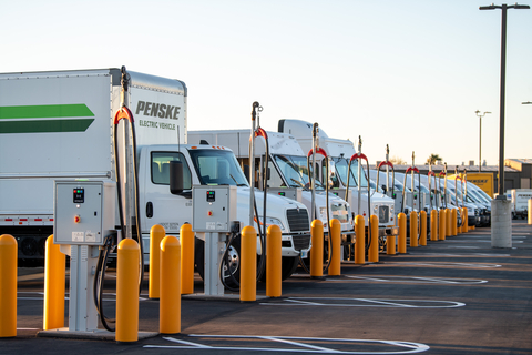 Penske’s electric vehicles charging in Stockton, California (Photo: Business Wire)
