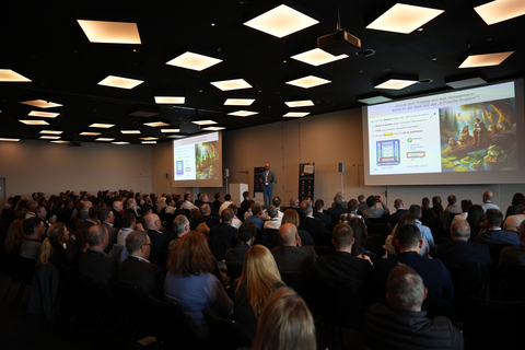 original
Der Swiss GRC Day, jährlich ausgerichtet von Swiss GRC, dem führenden Schweizer Softwareunternehmen für Governance, Risk & Compliance (GRC)-Lösungen, hat sich als zentrales Ereignis für Fachleute aus diesen Bereichen etabliert. Die Veranstaltung dient als Plattform für Wissenstransfer, Networking sowie die Vorstellung von Best Practices und Innovationen. (Photo: Business Wire)