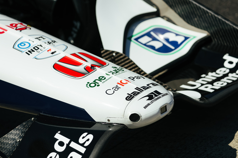 Graham Rahal's Indy Car #15, is now outfitted with the Car IQ logo. (Photo: Business Wire)