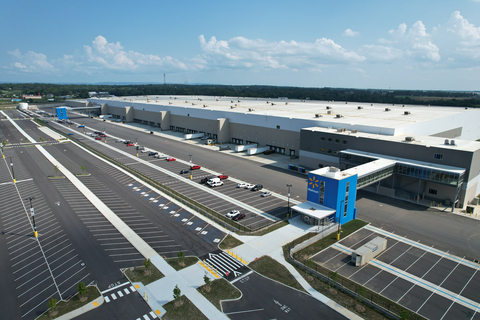 Walmart opens next generation of high tech fulfillment centers in Greencastle, PA. (Photo: Business Wire)