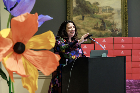 original Annette Green, Chief People Officer for ALSAC, speaks to graduates at the Fervent Family Program ceremony. (Photo: Business Wire)