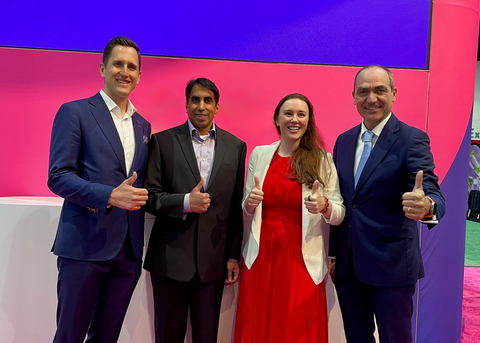 From left to right: Benjamin Hein, Head of Life Science Services, MilliporeSigma; Sanjay Prasad, Account Manager, MilliporeSigma; Nicole Paulk, CEO, Founder and President, Siren Biotechnology; Paolo Carli, Head of Commercial Americas, MilliporeSigma (Photo: Business Wire)