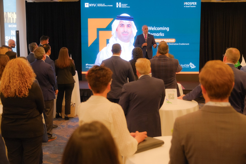 沙烏地阿拉伯旅遊部旅遊目的地促進部副部長Mahmoud Abdulhadi在「投資沙烏地阿拉伯，繁榮旅遊業」交流午餐會上發言（照片：AETOSWire）