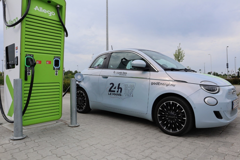Le Mans Road Trip participant charging at Allego fast charger (Photo: Business Wire)