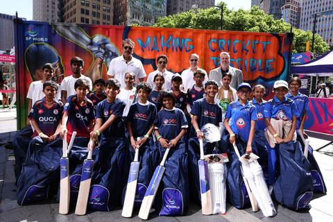 As part of DP World's Beyond Boundaries Initiative, cricket legend and DP World Global Ambassador, Sachin Tendulkar, former Indian national team cricket coach and national team player, Ravi Shastri, DP World Chief Communications Officer Daniel Van Otterdijk, and DP World SVP of Freight Forwarding - Americas Terry Donohoe, distributed kits to beneficiaries from the Public Schools Athletic League (PSAL) and the Commonwealth Cricket League. The ceremony was held at the ICC Fan Park at North Oculus Plaza in Lower Manhattan as part of the events celebrating the first ever ICC World Cup matches hosted in the USA. (Photo: Business Wire)