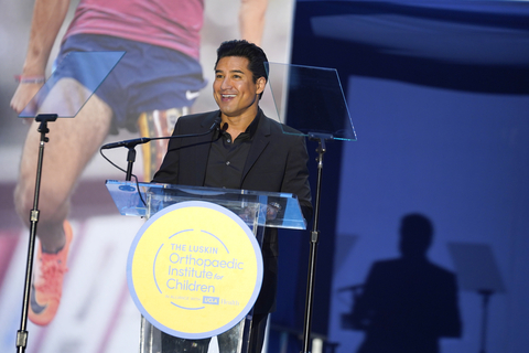 Mario Lopez hosts the Luskin Orthopaedic Institute for Children (LuskinOIC) Stand for Kids Gala at SoFi Stadium. Photo credit Presley Ann, Getty Images