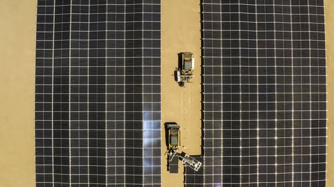 Planted Solar construction robots assembling a solar array. (Photo: Business Wire)