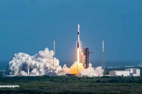 ASTRA 1P Successfully Launched on SpaceX's Falcon 9 Rocket (Photo: Business Wire)