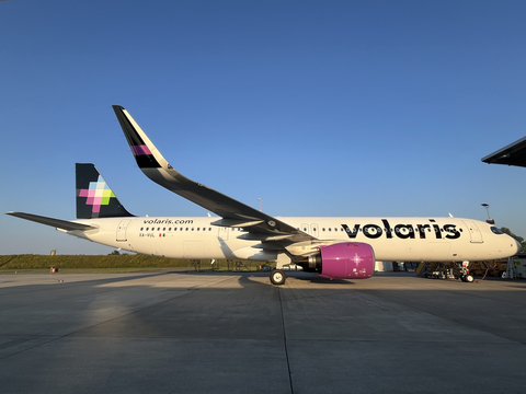 Airbus A321neo Leased by Aviation Capital Group to Volaris. (Photo: Business Wire)
