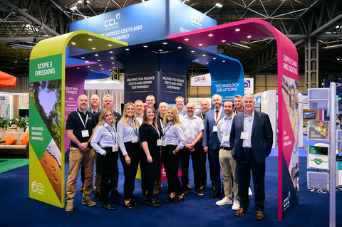 CCL Logistics & Technology CEO Callum Bastock (at far right) with some of the award-winning CCL team at Multimodal 2024 (Photo: Business Wire)