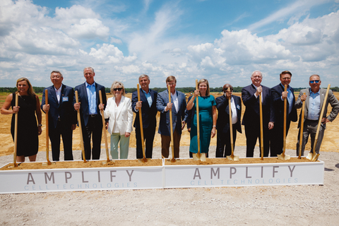 Amplify Cell Technologies Board Members and Distinguished Guests Break Ground (Photo: Business Wire)