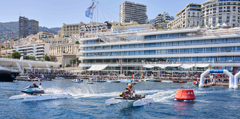 La nouvelle génération imagine le Yachting de demain dans la marina du Yacht Club de Monaco. ©Luca Butto