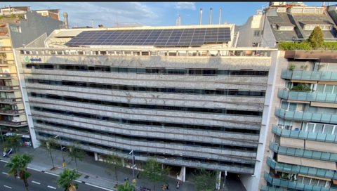 Almirall photovoltaic installation in HQ Barcelona (Photo: Business Wire)