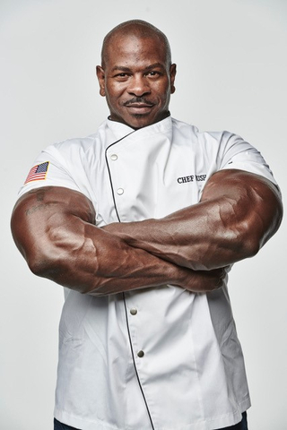 Sodexo Partners with White House Chef and Army Combat Trainer Andre Rush to Provide 27M Meals Annually to Servicewomen and Men Nationwide (Photo: Business Wire)