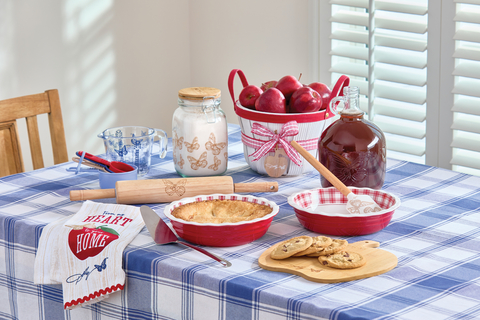 The Dolly Parton kitchen and housewares collection, developed just for Dollar General, features approximately 50 items affordably priced from $1 to $10 with most items only $5 or less. (Photo: Dollar General)
