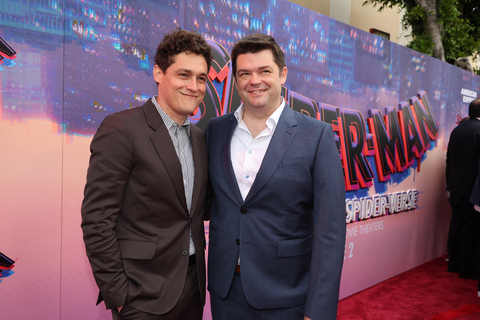 (L. to R.) Phil Lord & Chris Miller to produce "Crumble." Photo by Eric Charbonneau: Getty Images for Sony Pictures.