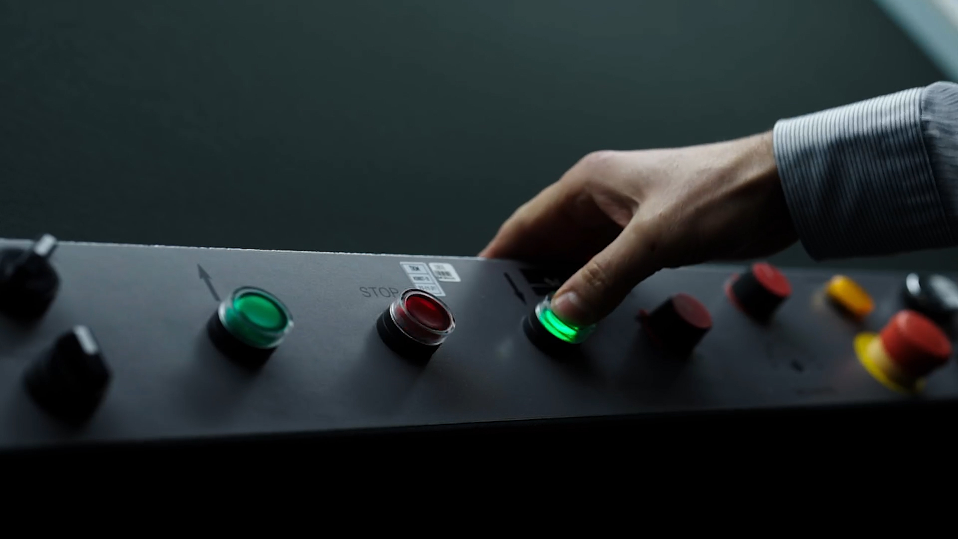 thumbnail Global sports company PUMA has scaled up its textile-to-textile recycling innovation RE:FIBRE, creating millions of replica football jerseys with a minimum of 75% recycled textile waste and other waste material.