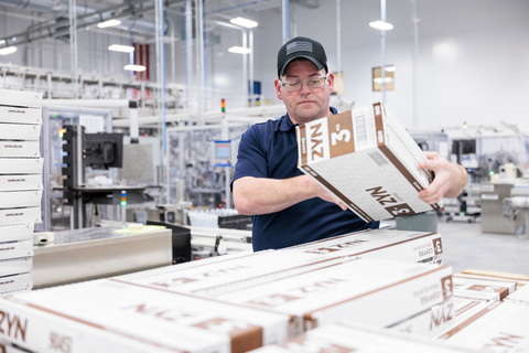 A Swedish Match employee packaging ZYN oral nicotine pouches at the Owensboro, Ky., facility. (Photo: Business Wire)