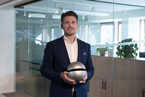 Heimdall Power CEO, Jørgen Festervoll, with the company’s Neuron sensor unit. Photo: Jola McDonald