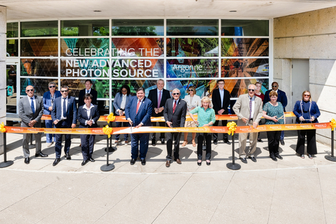 Federal, state and local officials joined Department of Energy and Argonne leaders to cut the ribbon on the upgraded Advanced Photon Source on July 17, 2024. (Image by Jason Creps/Argonne National Laboratory.)