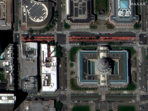 This WorldView Legion image show small details on, and around, San Francisco City Hall, including solar panels on top of the building and lane markings through intersections and streetlamps. The green lanes mark bicycle paths, while the red lanes are dedicated for city transit vehicles. All these details are useful for building foundational maps for government use cases, consumer applications and mobility and logistics planning. (Photo: Maxar Intelligence)