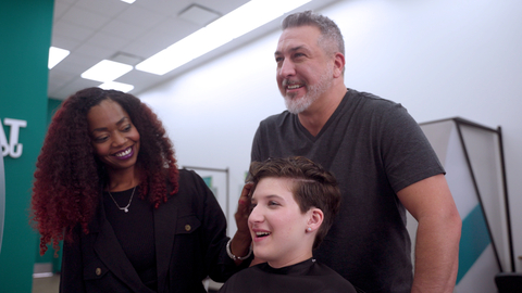 Joey Fatone and daughter Kloey prepare for back-to-school with fresh haircuts from Great Clips. (Photo: Business Wire)
