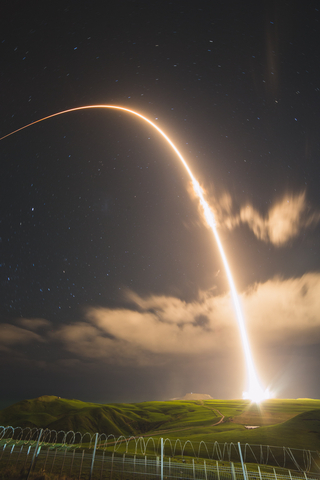 Rocket Lab's Electron Rocket lifts off from Launch Complex 1 carrying a satellite to orbit for Japanese Earth-imaging company Synspective. (Photo: Business Wire)