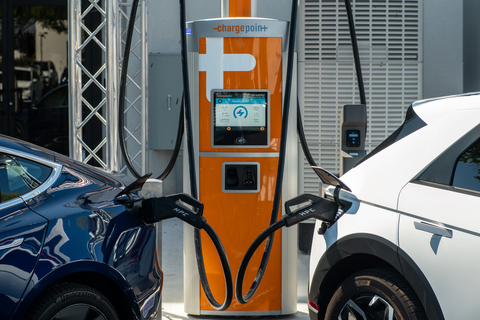 ChargePoint introduces ChargePoint® Omni Port, an EV connector solution which ensures any EV can charge in any parking space, regardless of its connector type, and without an expensive additional cable. (Photo: Business Wire)