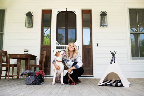 Miranda Lambert’s MuttNation Foundation & Tractor Supply Company Award More Than $250,000 in Grants to 52 Animal Shelters (Photo: Business Wire)