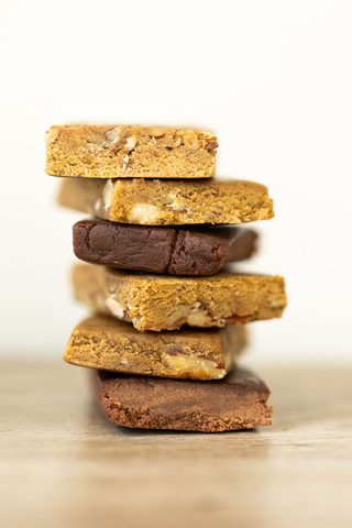 Bars made with Superbrewed Food Postbiotic Cultured Protein (Photo: Business Wire)